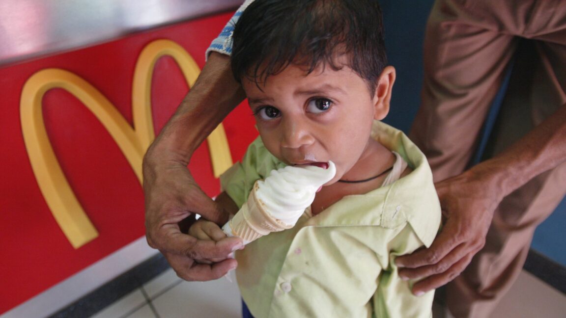 हराएको ४ दिनपछि माकलबारीमा गाडिएको अवस्थामा भेटियो युवकको शव, ६ जना पक्राउ